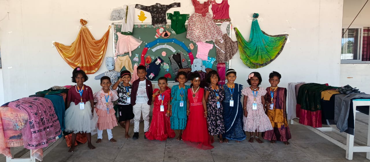 CLOTHES ACTIVITY